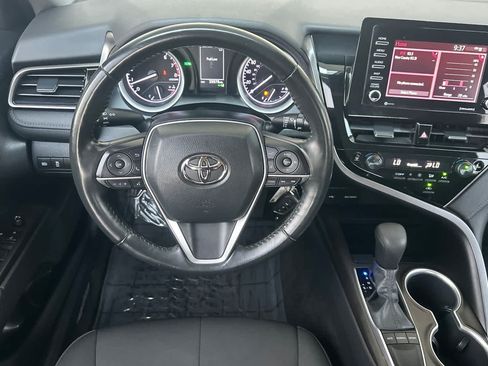 Used 2022 Toyota Camry LE w/ Cold Weather Package FWD image 14