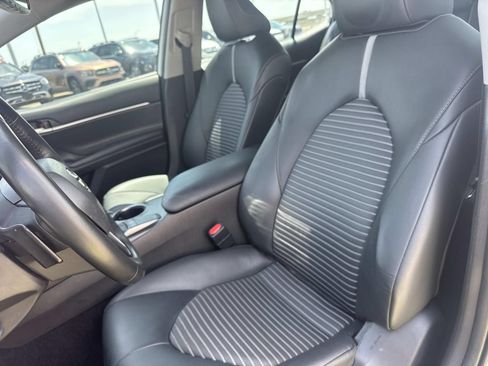 Used 2023 Toyota Camry SE w/ Convenience Package FWD image 15