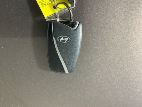 Used 2015 Hyundai Santa Fe Limited w/ Option Group 04 AWD/4WD image 40