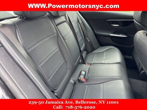 Used 2022 Mercedes-Benz C 300 4MATIC Sedan w/ Pinnacle Trim Package image 18