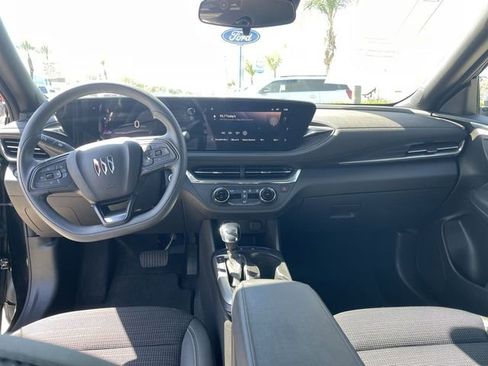 Certified 2024 Buick Envista Preferred image 19