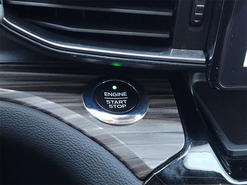 Used 2021 Ford Explorer Limited w/ Hybrid Equipment Group 310A image 22