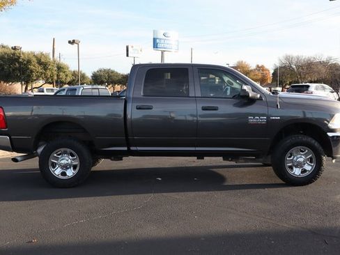 Used 2016 RAM 2500 Tradesman w/ Chrome Appearance Group image 11