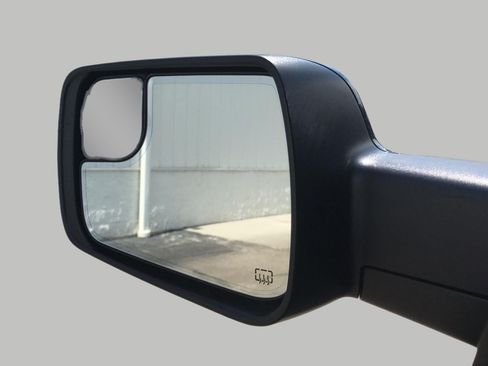 Used 2019 RAM 1500 Big Horn AWD/4WD image 16