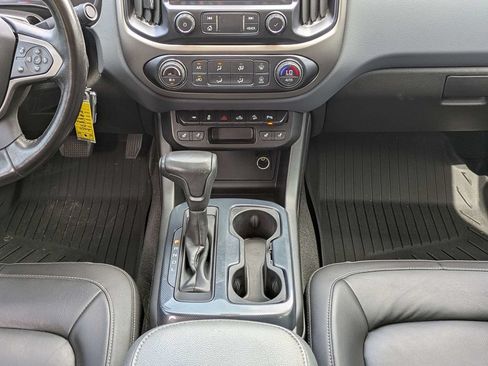 Used 2021 Chevrolet Colorado Z71 w/ Z71 Midnight Edition AWD/4WD image 19