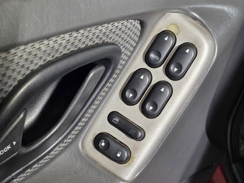 Used 2007 Ford Escape 2WD Hybrid image 21