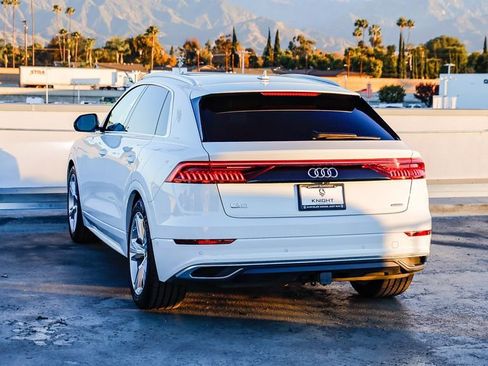 Used 2023 Audi Q8 Prestige w/ Prestige Package image 7