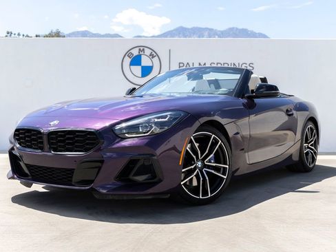 Certified 2023 BMW Z4 M40i w/ Premium Package RWD image 9
