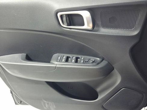 New 2026 Hyundai Venue SE FWD image 26