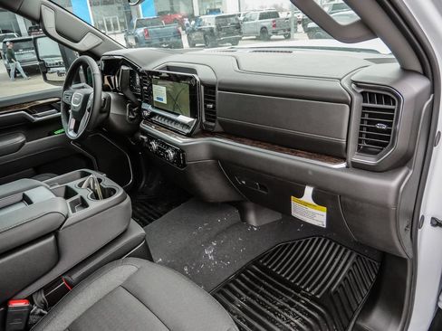 New 2026 GMC Sierra 3500 SLE w/ SLE Value Package AWD/4WD image 70