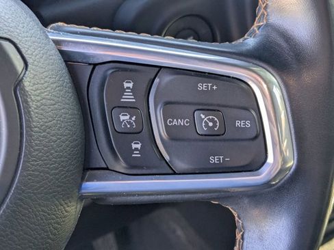 Used 2021 Jeep Wrangler Unlimited Sahara image 5