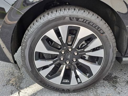 New 2026 Ford Expedition Platinum w/ Driver's Package AWD/4WD image 16