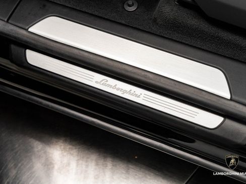 Used 2024 Lamborghini Urus S image 27