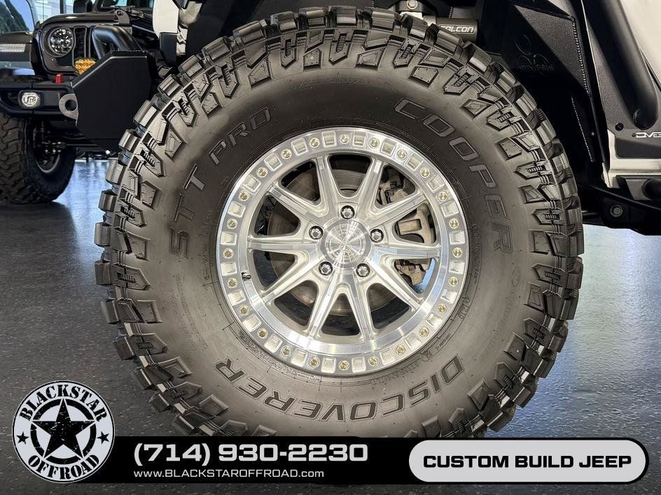 Used 2022 Jeep Wrangler Unlimited Rubicon w/ Trailer Tow Package AWD/4WD image 33