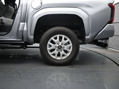 Used 2026 Toyota Tacoma SR5 RWD image 17