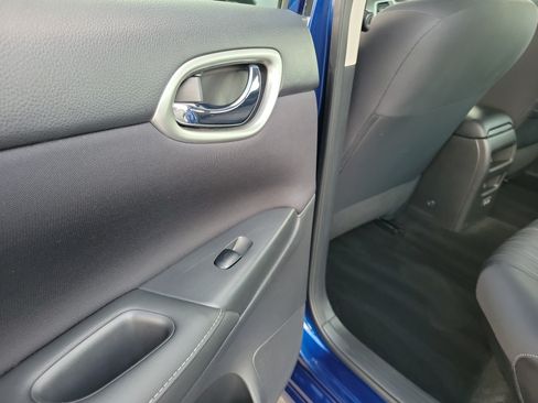 Certified 2018 Nissan Sentra SV FWD image 13