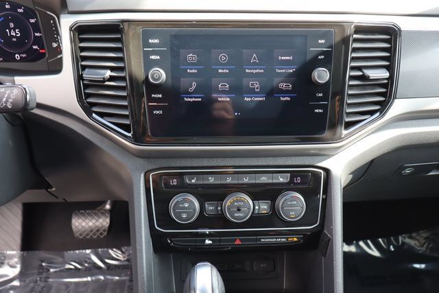 Used 2020 Volkswagen Atlas Cross Sport SEL AWD/4WD image 34