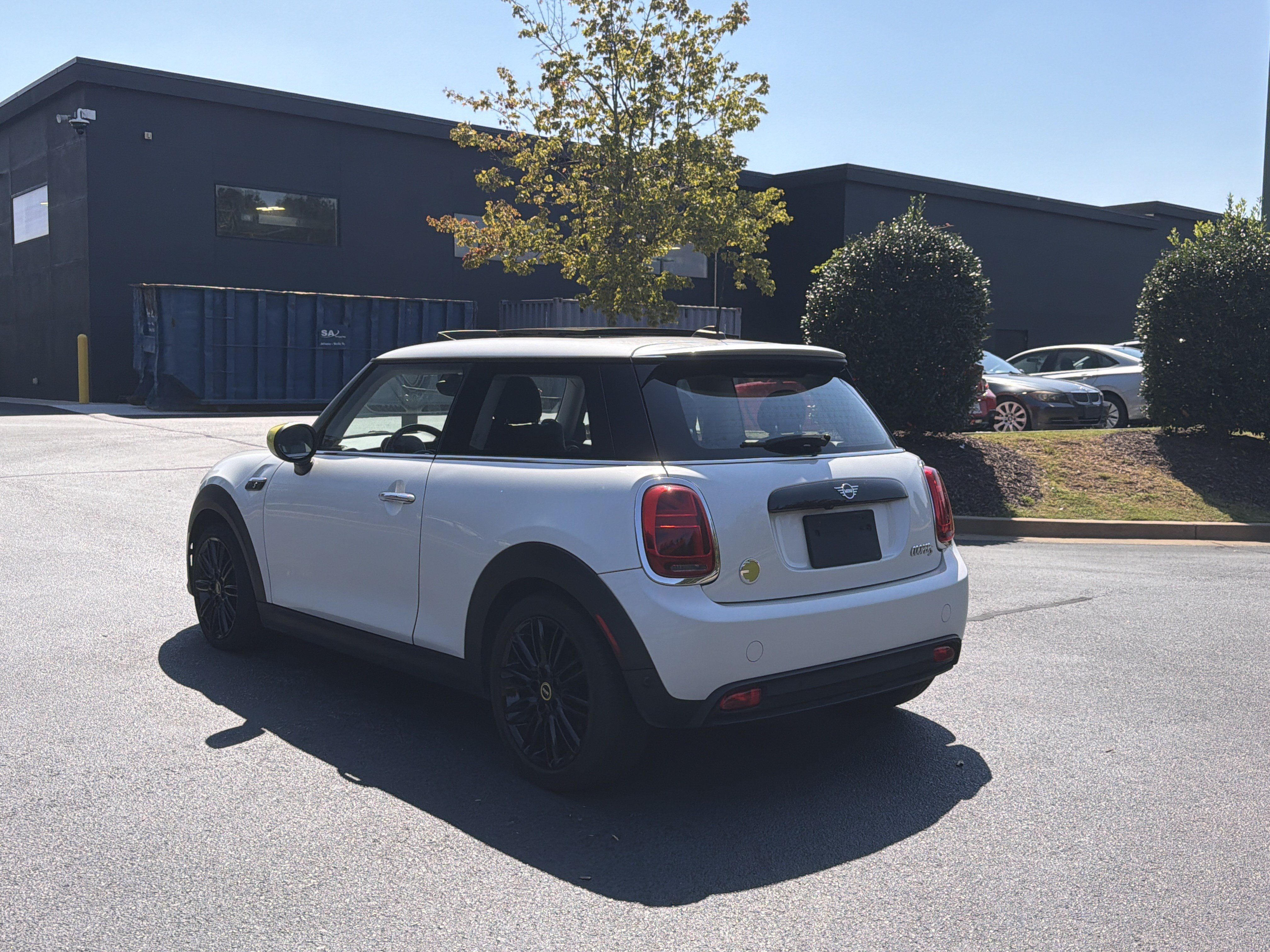 Used 2024 MINI Cooper SE FWD image 10