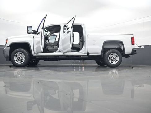 Used 2018 GMC Sierra 2500 4x4 Crew Cab image 34