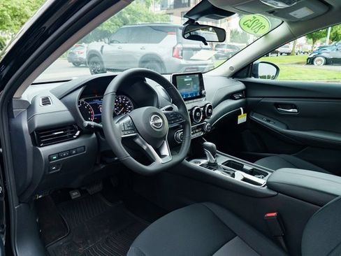 Used 2025 Nissan Sentra SV w/ All-Weather Package image 19