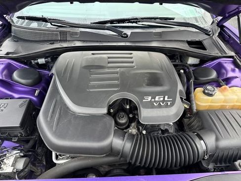 Used 2018 Dodge Charger SXT w/ Blacktop Package image 20