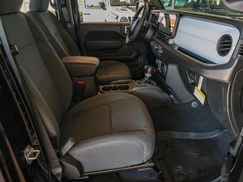 New 2026 Jeep Gladiator Sport image 30