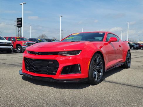 Used 2023 Chevrolet Camaro ZL1 image 2