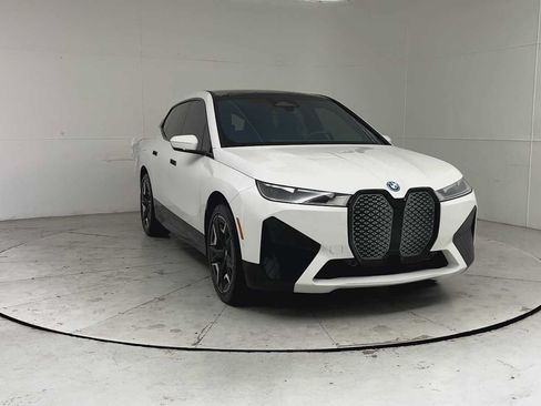 Certified 2024 BMW iX xDrive50 w/ Sport Package AWD/4WD image 7