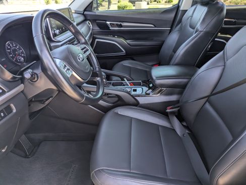 Used 2020 Kia Telluride LX FWD image 26
