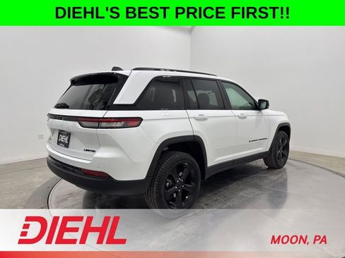 New 2025 Jeep Grand Cherokee Limited w/ Black Appearance Package AWD/4WD image 7
