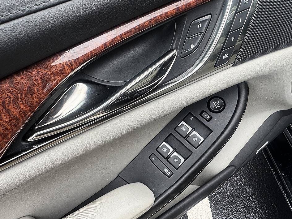 Used 2017 Cadillac CTS Sedan RWD image 10