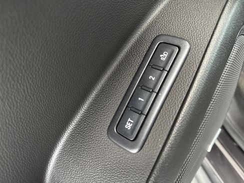 Used 2015 Chevrolet Tahoe LT image 19