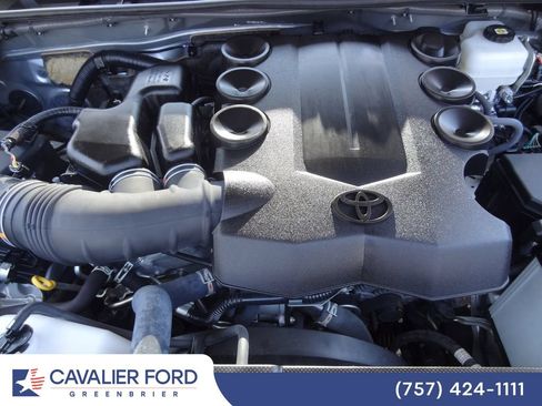 Used 2023 Toyota 4Runner Limited AWD/4WD image 41