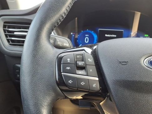 Used 2021 Ford Escape Titanium image 11