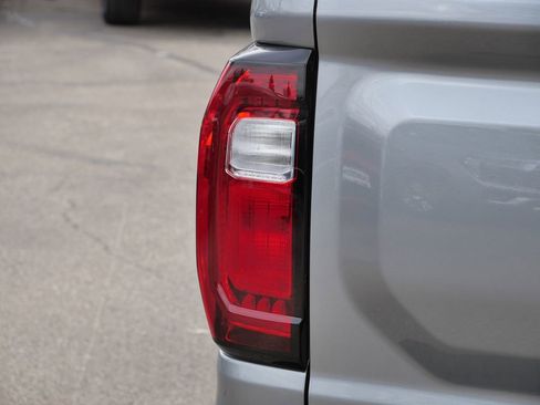 New 2026 GMC Canyon Elevation w/ Convenience Package image 10