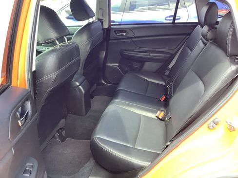 Used 2013 Subaru Crosstrek 2.0i Limited AWD/4WD image 10