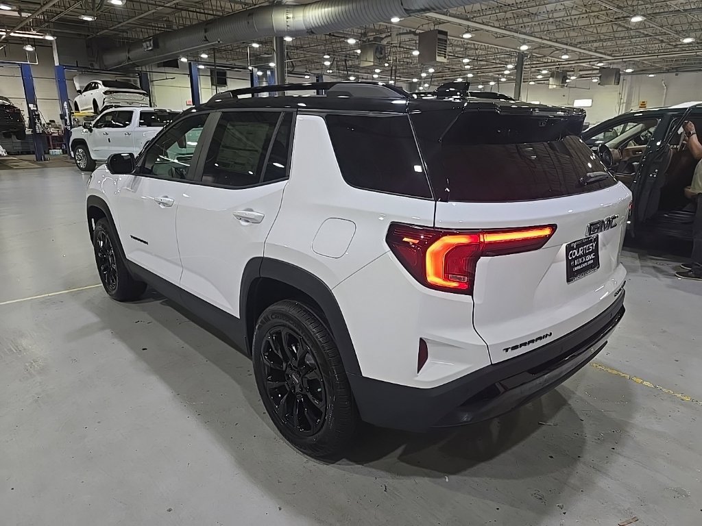New 2027 GMC Terrain Elevation w/ Elevation Premium Package FWD image 5