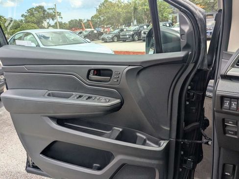 Used 2025 Honda Odyssey EX-L image 32