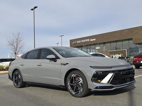 New 2026 Hyundai Sonata SEL image 1