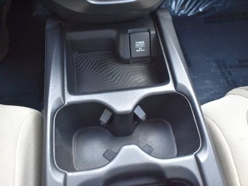 Used 2017 Honda CR-V LX image 27