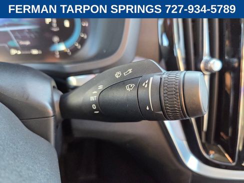 Certified 2023 Volvo S60 B5 Core image 32