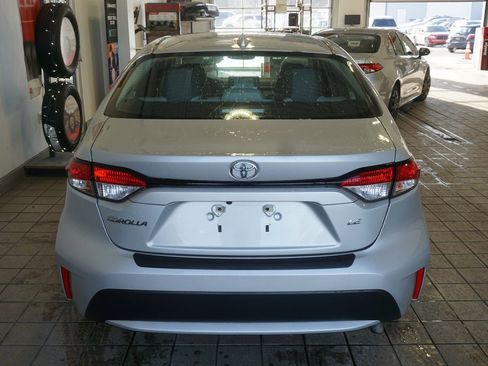 Used 2022 Toyota Corolla LE image 13