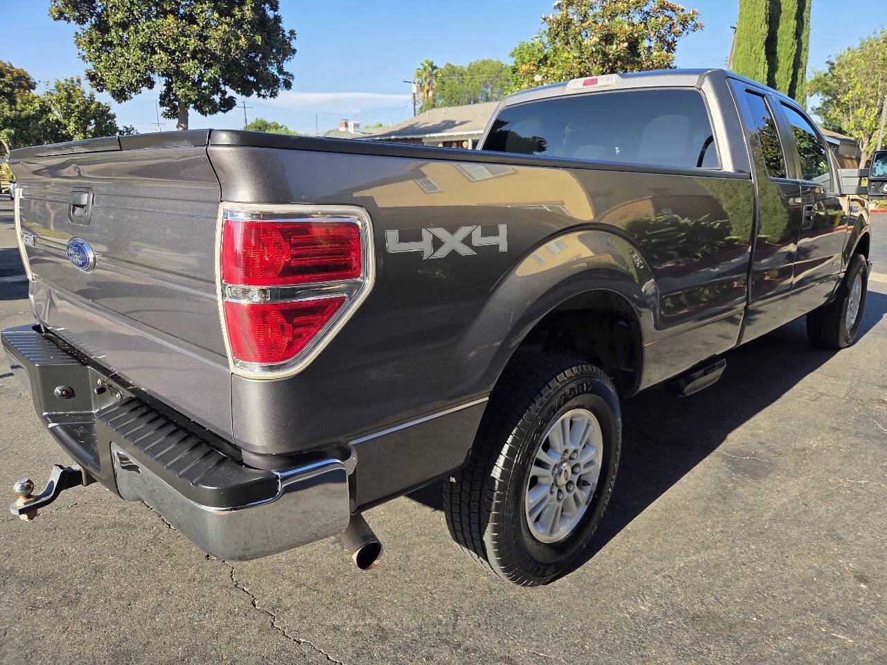 Used 2014 Ford F150 XLT AWD/4WD image 7