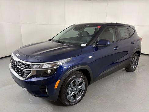 New 2026 Kia Seltos LX image 4