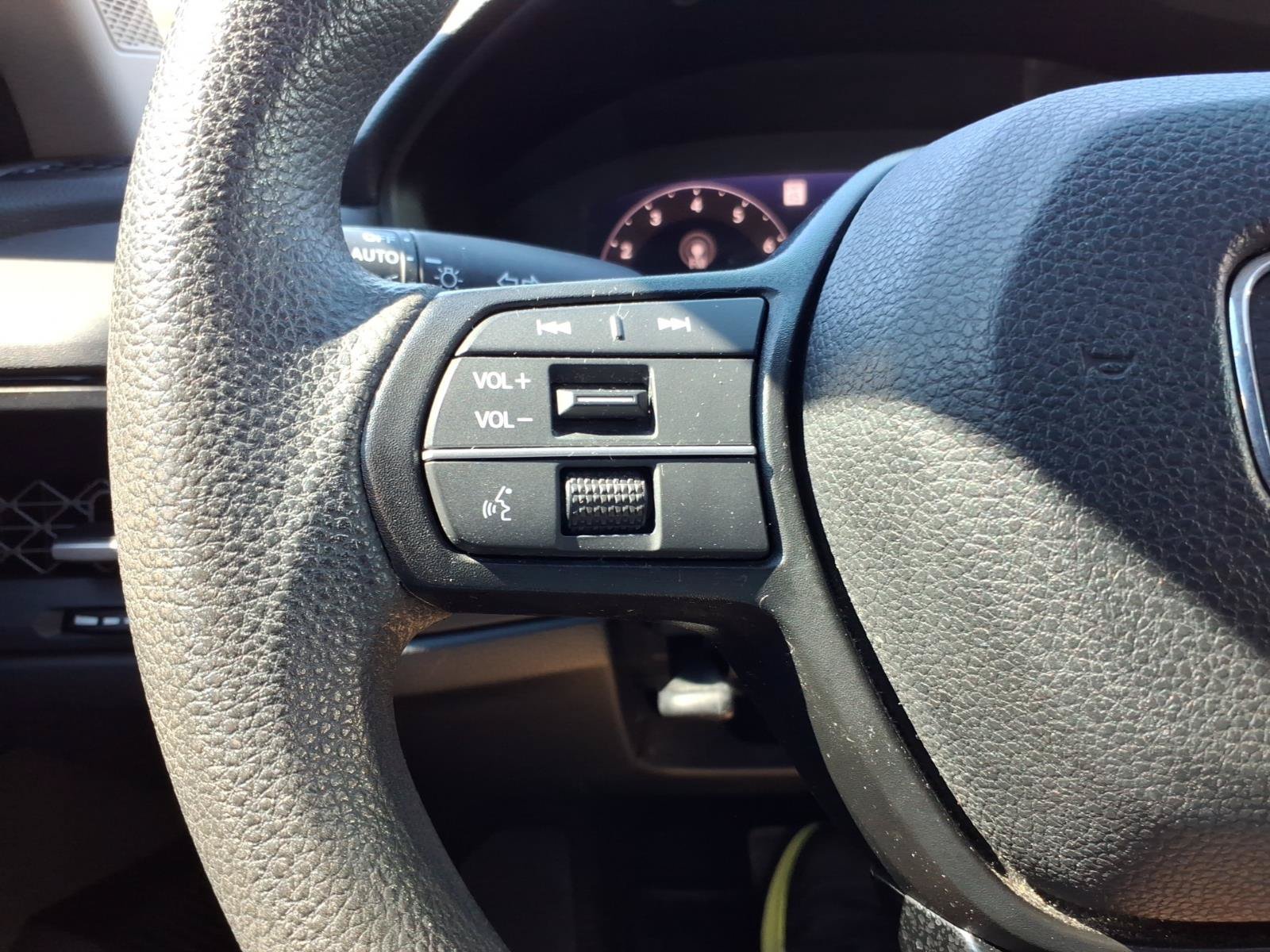 Used 2023 Honda Accord EX image 15