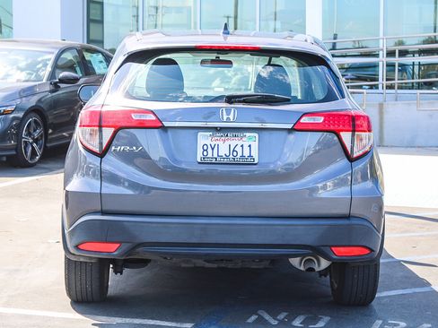 Used 2022 Honda HR-V LX image 8