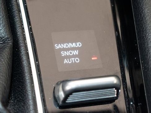 Used 2022 Jeep Compass Limited AWD/4WD image 31