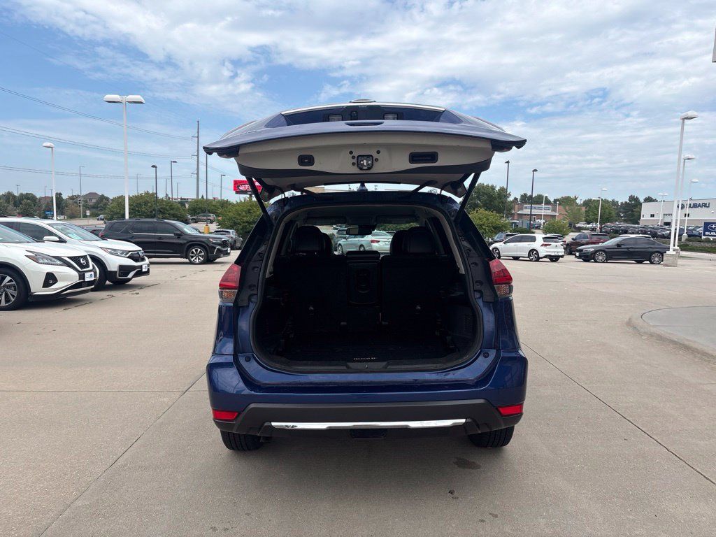 Used 2018 Nissan Rogue SL FWD image 37