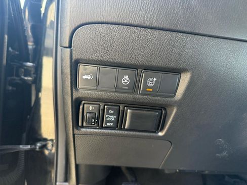 Used 2018 Nissan Armada Platinum w/ Captain Seat Package image 31