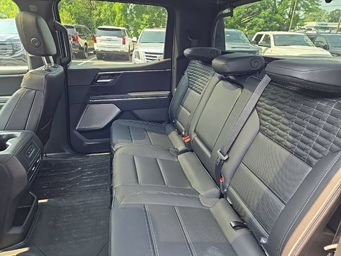 Used 2026 GMC Sierra EV Denali AWD/4WD image 15